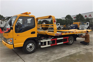 吉林哪里有拖车服务